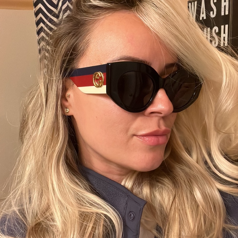 Gucci Sunglasses - Picture 2 of 8